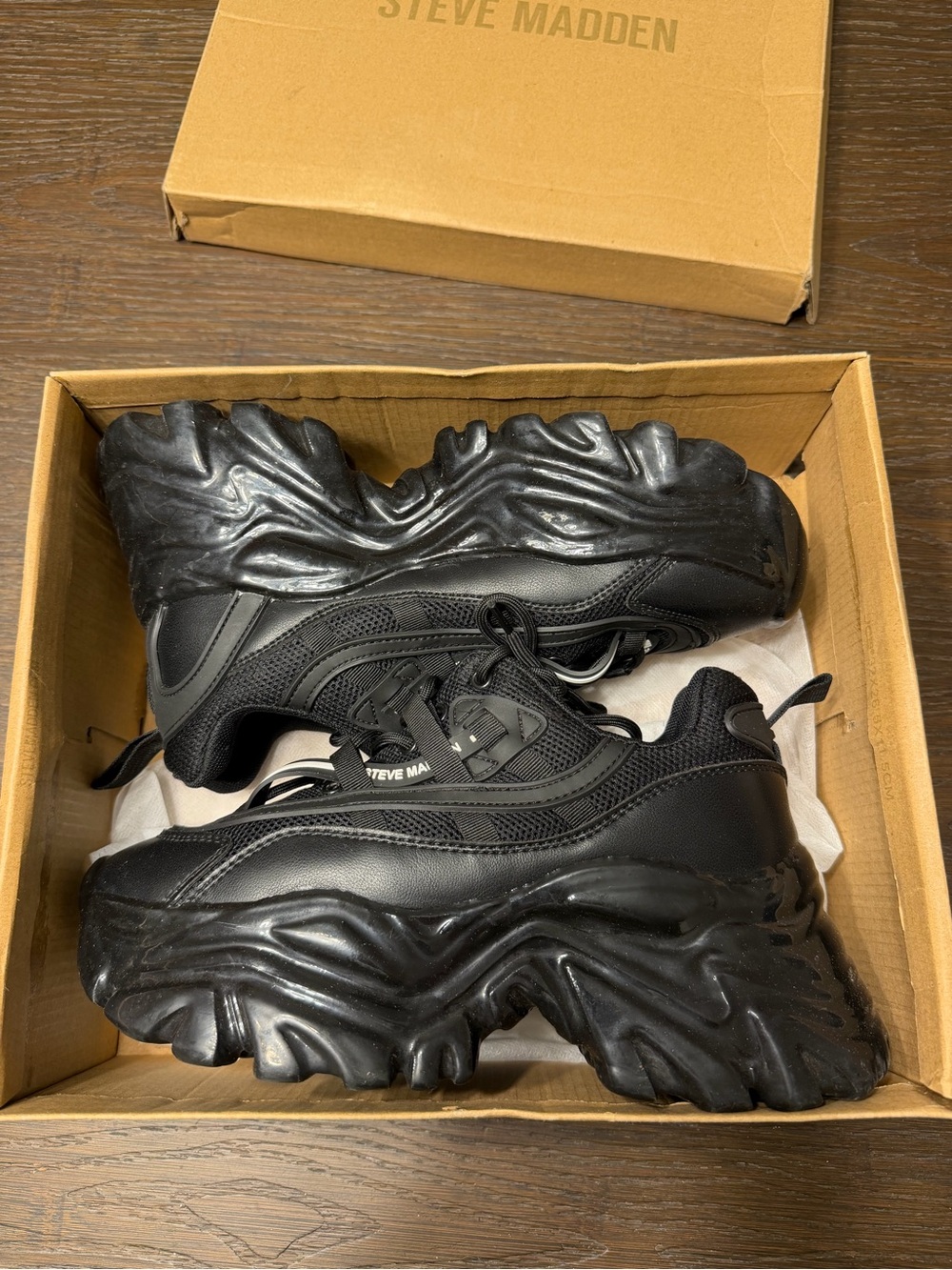 Steve Madden Black Chunky Sneakers